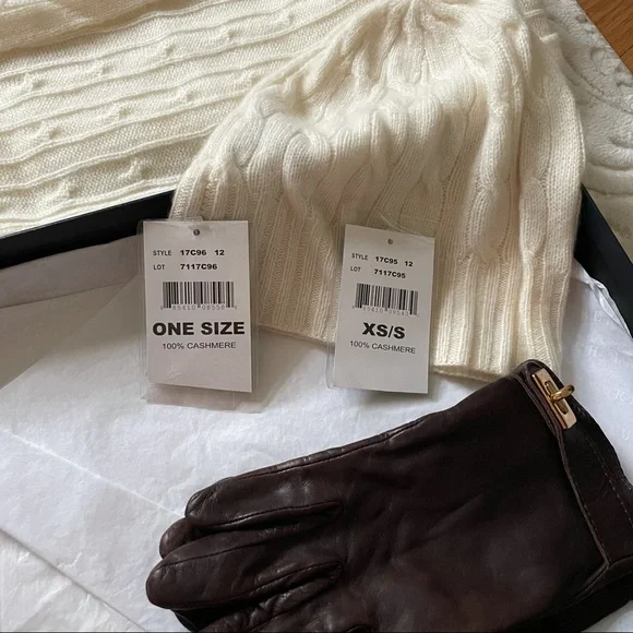 Ralph Lauren Cashmere Scarf, Hat, Leather Glove Gift Set - Picture 6 of 9